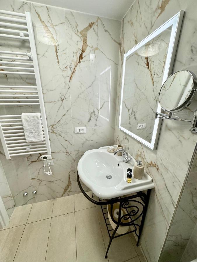 Ca Penini - Canal View Венеція Екстер'єр фото